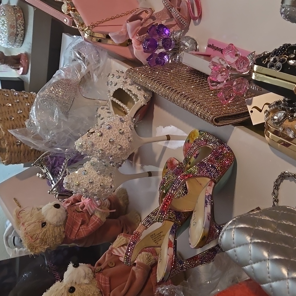 Betsey Johnson Floral Mina Crystal Pink Embellished 4" Heels. New Without Box. - Picture 16 of 17